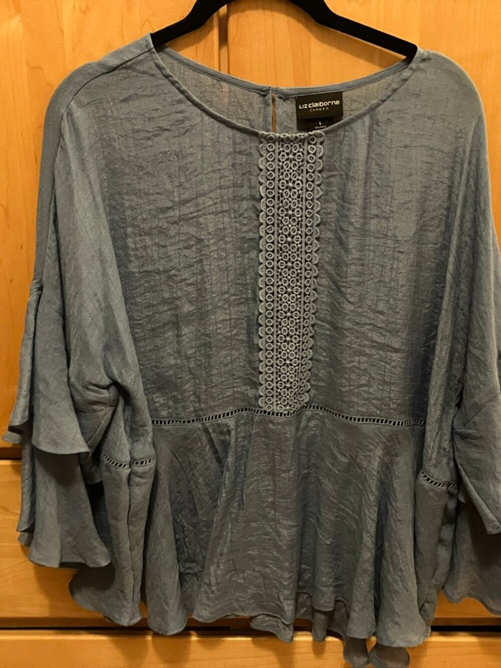 Flowy, versatile Liz Claiborne top